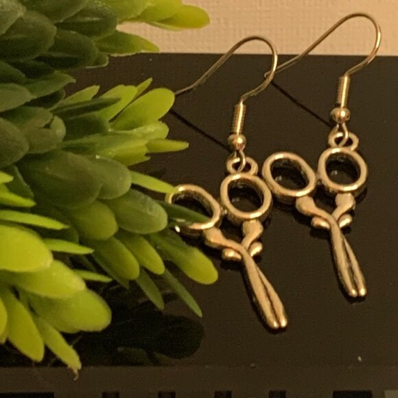 Scissor Earring, Teacher Earring, Sewing Earring, Medical Earring, Gift Idea - Picture 1 of 5